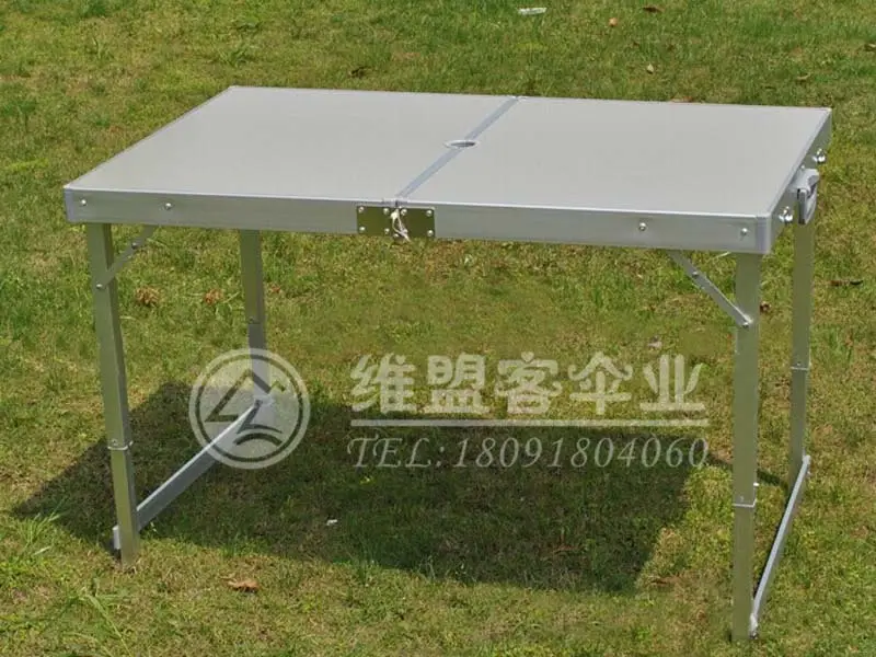 折叠桌椅2  zhediezhuoyi2